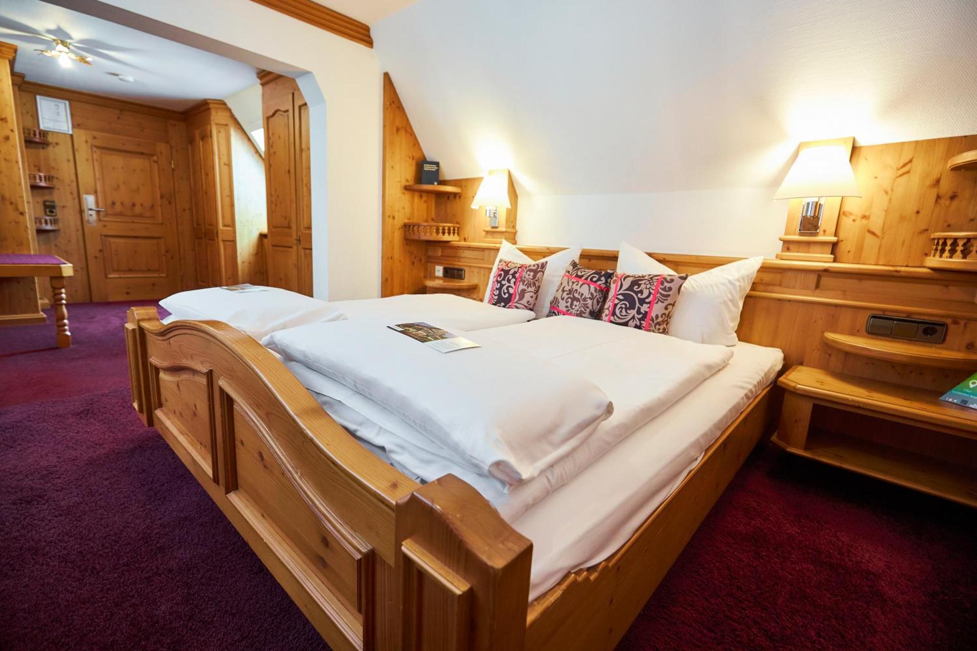 Flair Hotel Vier Jahreszeiten Bad Urach Εξωτερικό φωτογραφία