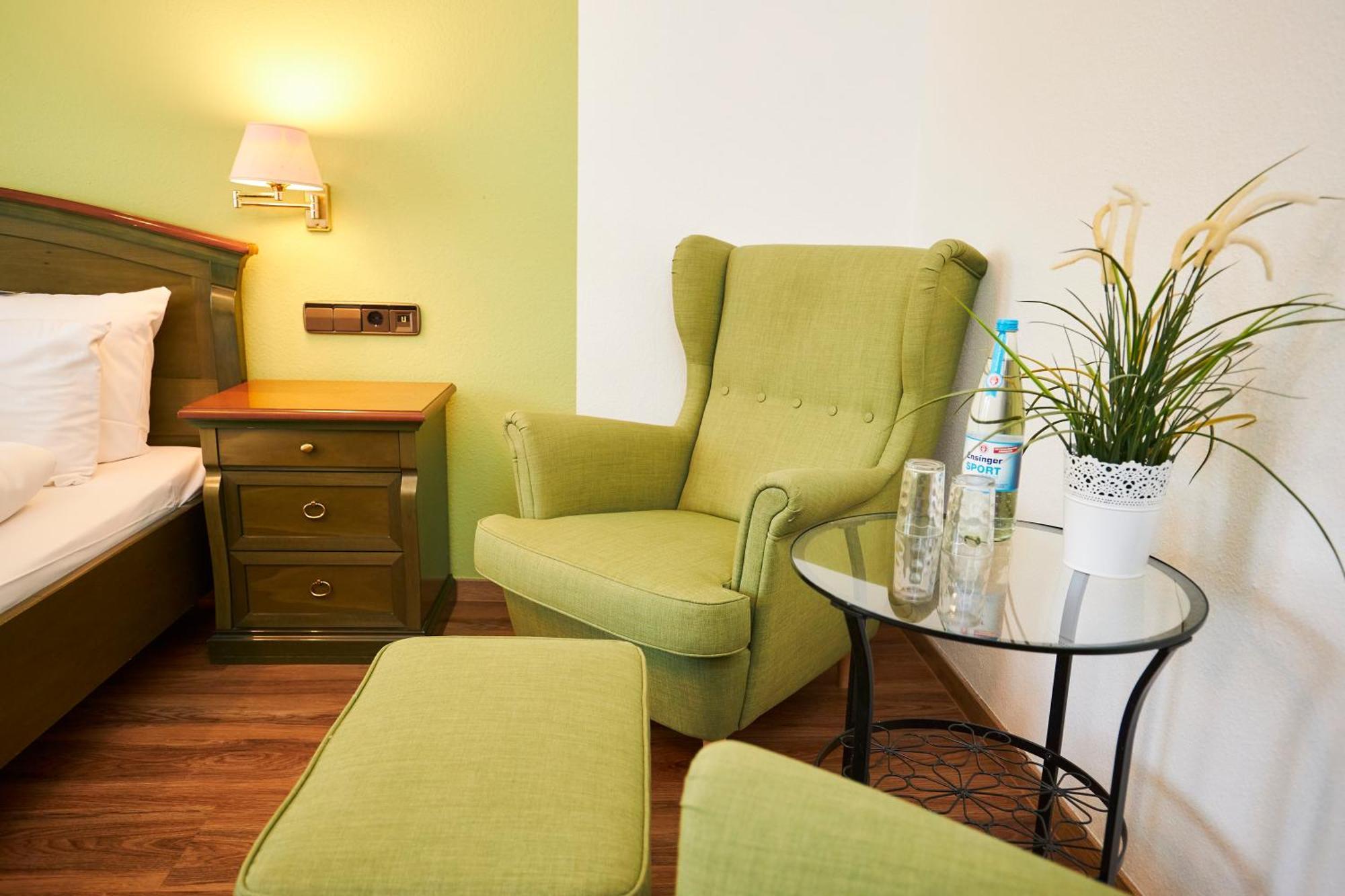 Flair Hotel Vier Jahreszeiten Bad Urach Εξωτερικό φωτογραφία