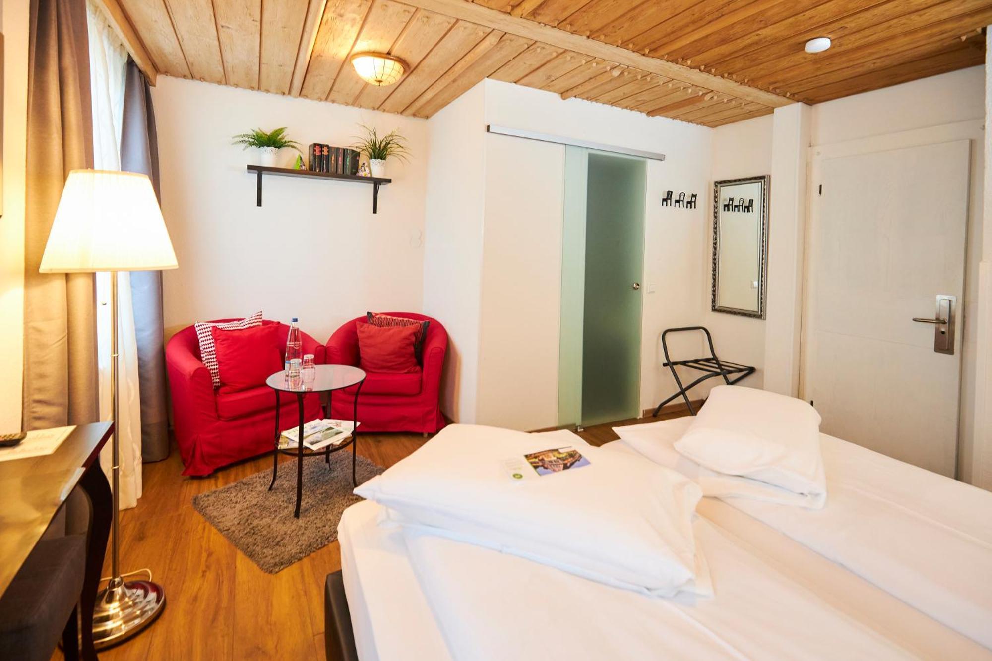 Flair Hotel Vier Jahreszeiten Bad Urach Εξωτερικό φωτογραφία